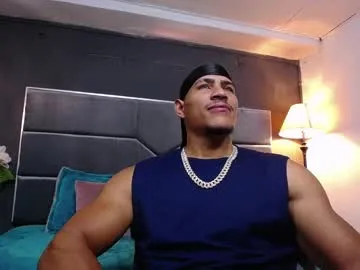 adam_fit19cm Image 8