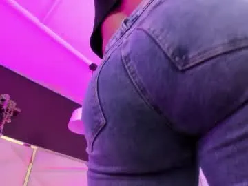 april_bowie Image 16