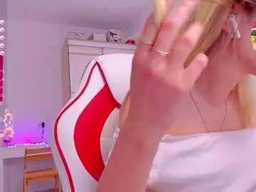 askcaroline Image 2