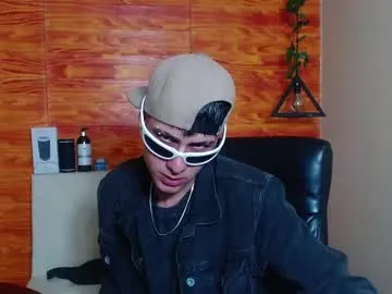 bastiaan_28 cam profile