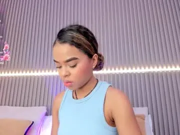 coralineross_ Image 18