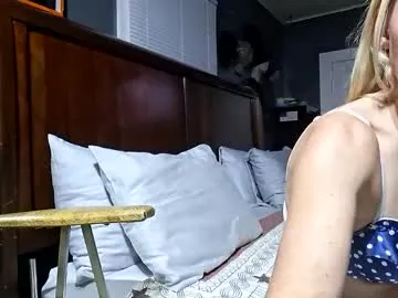 desturbingdetale699 Image 16
