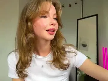 elli_harmon Image 2