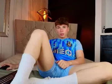 femboy_max Image 12