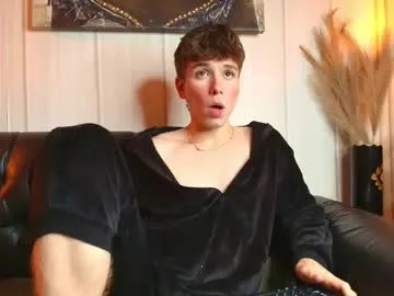 femboy_max Image 6
