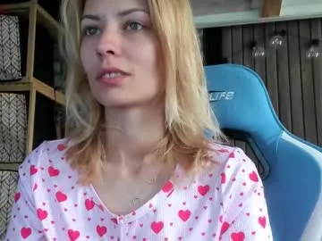 karoline121 Image 18