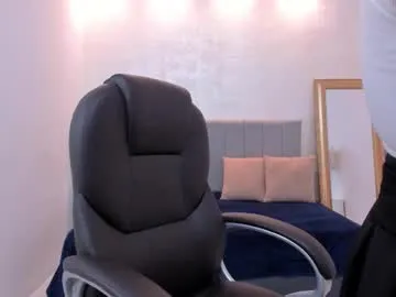 kendall_roous Image 12