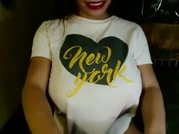 kisses_asian143 Image 2