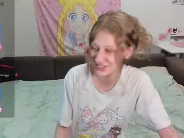 l1ttlekiki Image 7