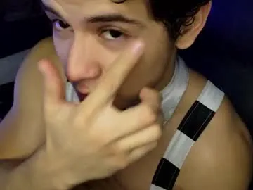 lilhotnando Image 2