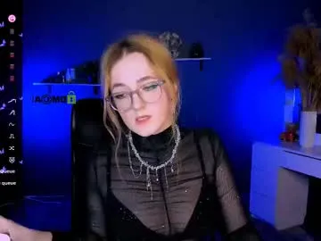 luna_berryy Image 2