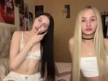 lustytwins Image 11