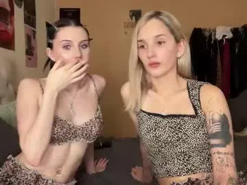 lustytwins Image 6