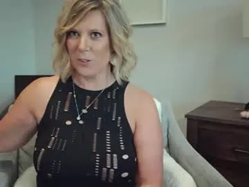 mi_blueeyed_milf Image 4