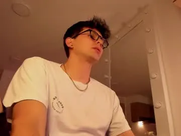 mikeyvioleta Image 4