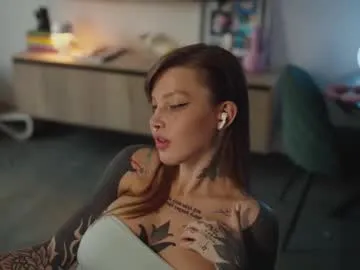 mileeena Image 3