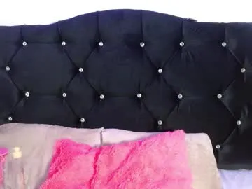 nina_fox69 Image 11