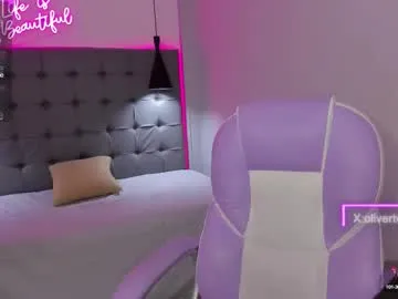 olivertwinky_ Image 5