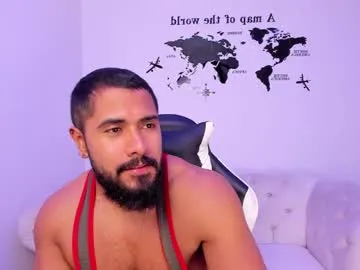 santiago_huntt Image 2