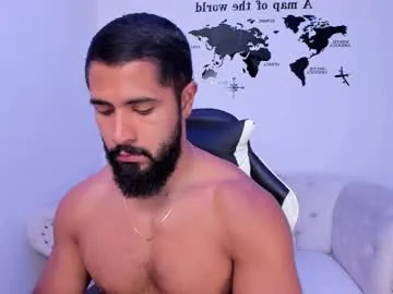 santiago_huntt Image 5