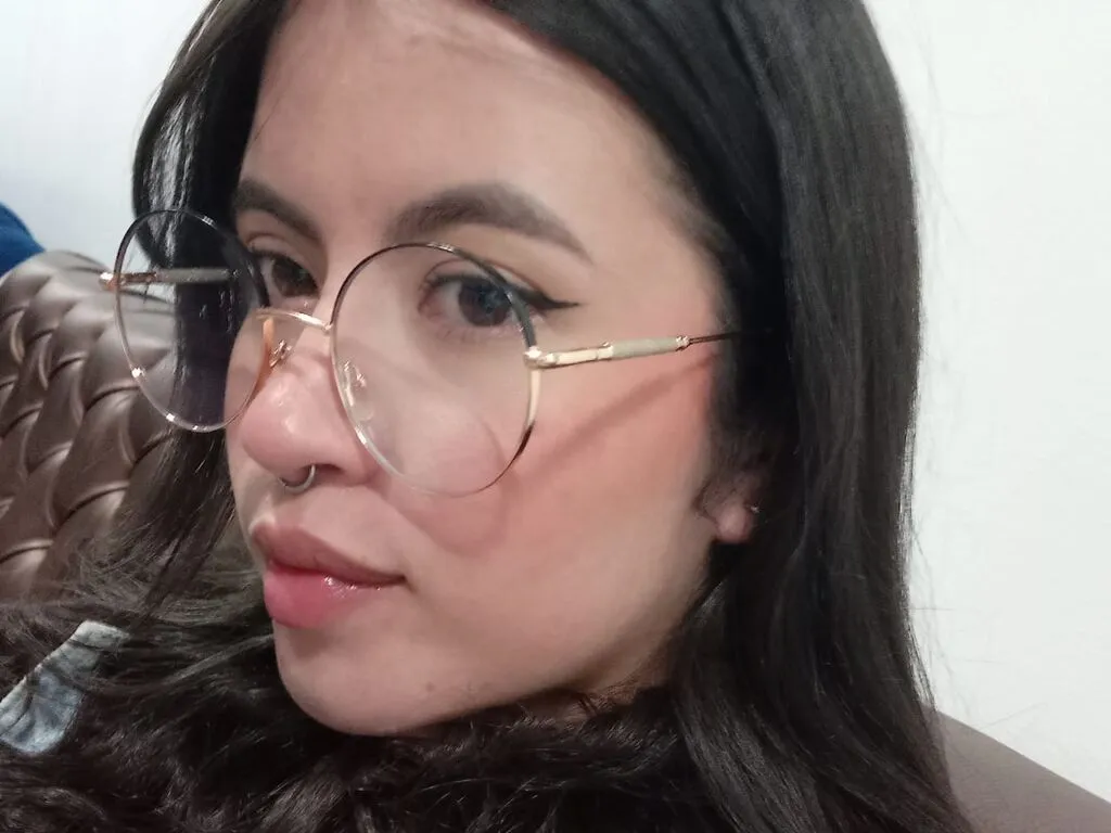 MeliBee's Thumb Image